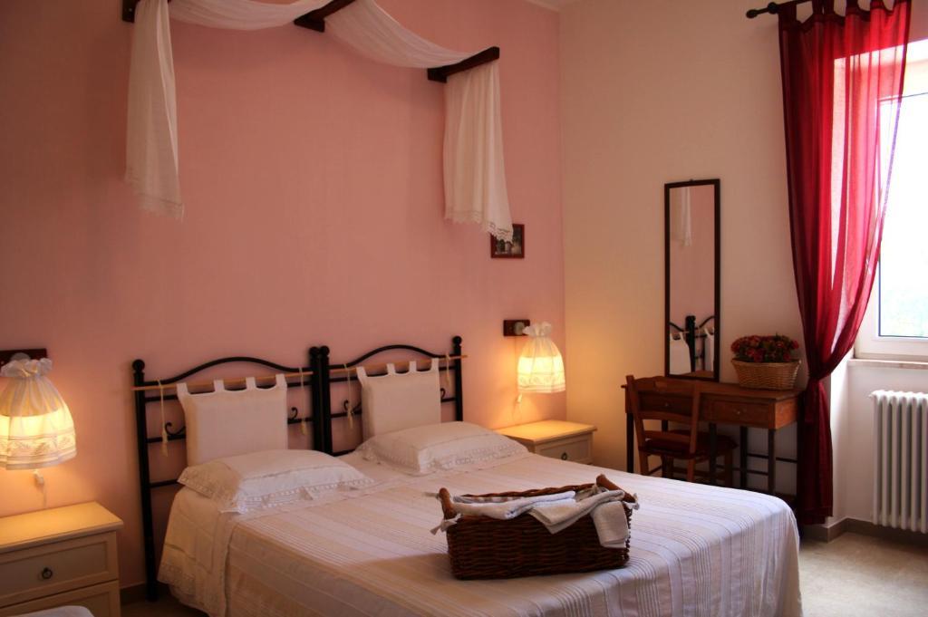 La Cascata Bed and Breakfast Νότσι Δωμάτιο φωτογραφία